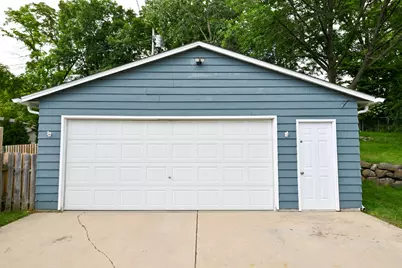 10518 W Spring Green Rd, Greenfield, WI 53228 - Photo 31