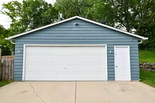 10518 W Spring Green Rd, Greenfield, WI 53228 - Photo 31