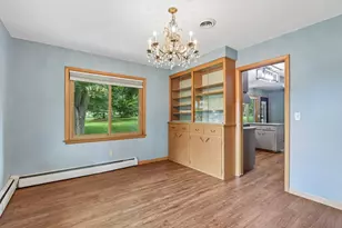 W270N195 Arrowhead Trail, Pewaukee, WI 53188 - Photo 11