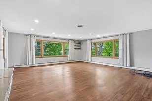 W270N195 Arrowhead Trail, Pewaukee, WI 53188 - Photo 3