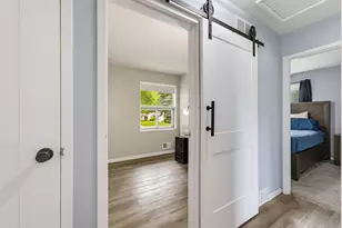 6526 W Burdick Ave, Milwaukee, WI 53219 - Photo 17