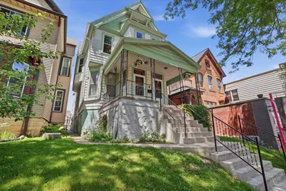 1685 N Humboldt Ave #1687, Milwaukee, WI 53202 - Photo 3