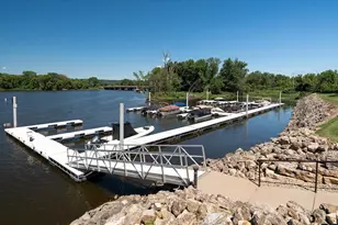 329 River Point, La Crosse, WI 54601 - Photo 7