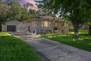 935 Wilson St, Onalaska, WI 54650 - Photo 1