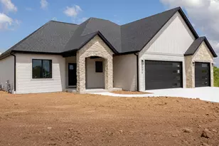 332 S 2nd St, Oostburg, WI 53070 - Photo 27