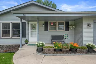 307 N 7th St, Racine, WI 53185 - Photo 13
