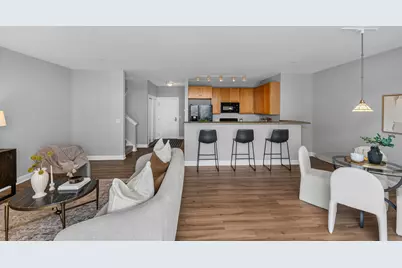 1920 N Farwell Ave #403, Milwaukee, WI 53202 - Photo 11