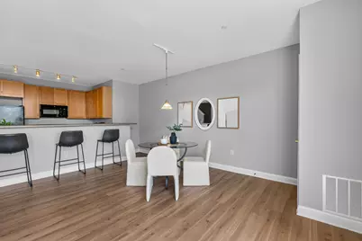 1920 N Farwell Ave #403, Milwaukee, WI 53202 - Photo 13