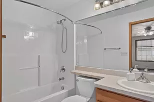 6195 Walnut Ln, Cudahy, WI 53110 - Photo 39