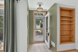 6195 Walnut Ln, Cudahy, WI 53110 - Photo 15