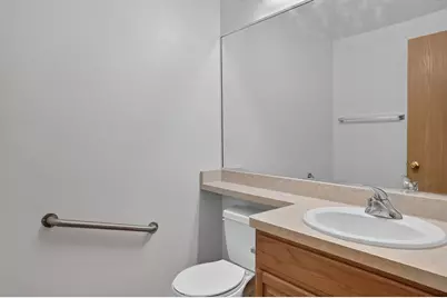 6195  Walnut Ln #66, Cudahy, WI 53110 - Photo 31
