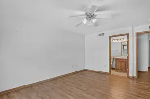 6195 Walnut Ln, Cudahy, WI 53110 - Photo 37