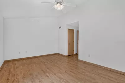 6195  Walnut Ln #66, Cudahy, WI 53110 - Photo 35