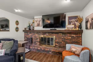 315 S Lincoln Dr, Howards Grove, WI 53083 - Photo 7