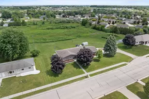 315 S Lincoln Dr, Howards Grove, WI 53083 - Photo 31