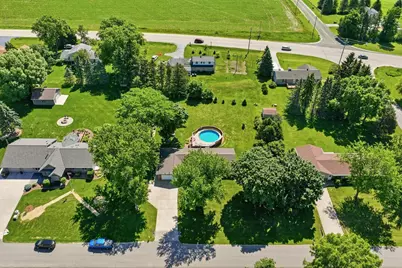 4112  Mueller Dr, Hartford, WI 53027 - Photo 23