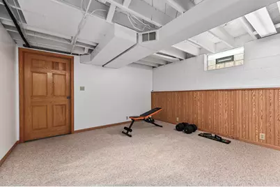 5319 W Sunnyside Dr, Mequon, WI 53092 - Photo 25