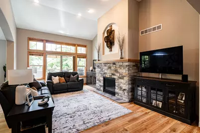 1201  Woodland Hills Dr, Waukesha, WI 53188 - Photo 11