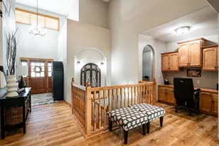 1201 Woodland Hills Dr, Waukesha, WI 53188 - Photo 7