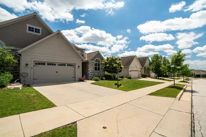 1201  Woodland Hills Dr, Waukesha, WI 53188 - Photo 3