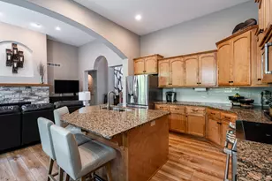 1201 Woodland Hills Dr, Waukesha, WI 53188 - Photo 15