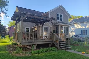 404 E Gillette St, Viroqua, WI 54665 - Photo 3