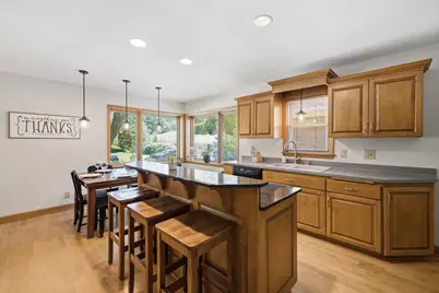 10205 W Feerick Pl, Wauwatosa, WI 53222 - Photo 3