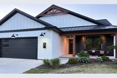 524  Cloverdale Ln, Plymouth, WI 53073 - Photo 1