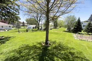 803 Pine St, Caledonia, MN 55921 - Photo 5