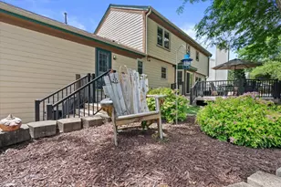 1237 Cavalier Dr, Waukesha, WI 53186 - Photo 47