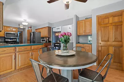 1237  Cavalier Dr, Waukesha, WI 53186 - Photo 17