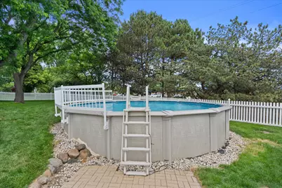 1237  Cavalier Dr, Waukesha, WI 53186 - Photo 45
