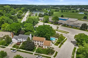 1237 Cavalier Dr, Waukesha, WI 53186 - Photo 5