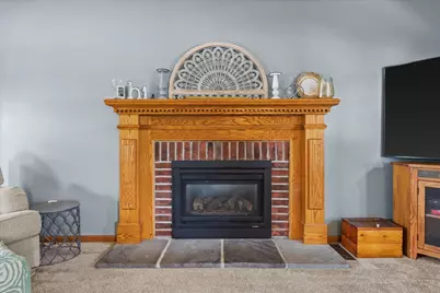 1237  Cavalier Dr, Waukesha, WI 53186 - Photo 13