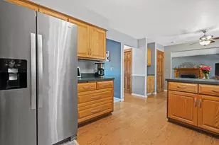 1237 Cavalier Dr, Waukesha, WI 53186 - Photo 21