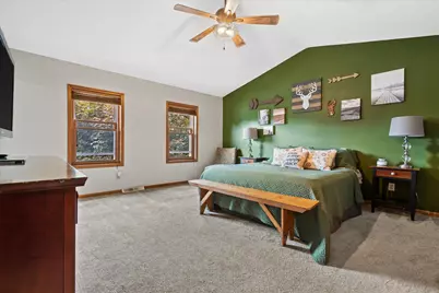 1237  Cavalier Dr, Waukesha, WI 53186 - Photo 27