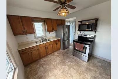 2850 S 50th St, Milwaukee, WI 53219 - Photo 9