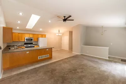437  Swanson Ct #439, Twin Lakes, WI 53181 - Photo 7