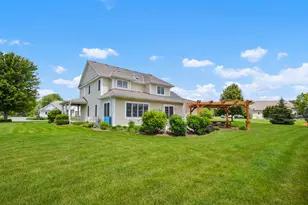 N75W24615 Overland Rd, Sussex, WI 53089 - Photo 35