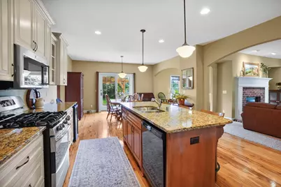 N75W24615  Overland Rd, Sussex, WI 53089 - Photo 13