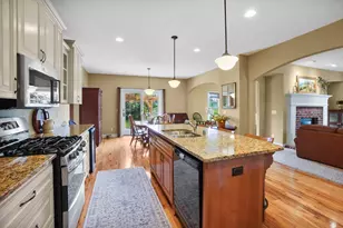 N75W24615 Overland Rd, Sussex, WI 53089 - Photo 13