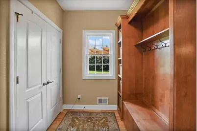 N75W24615  Overland Rd, Sussex, WI 53089 - Photo 21