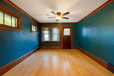 1020 E Manitoba St, Milwaukee, WI 53207 - Photo 3
