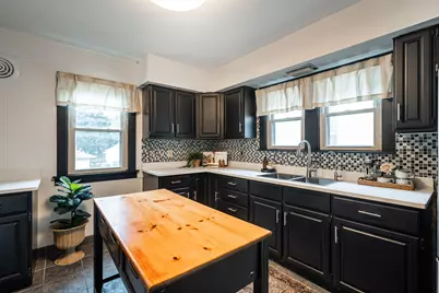 2132 S 62nd St, West Allis, WI 53219 - Photo 7