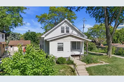 2226 S 90th St, West Allis, WI 53227 - Photo 5