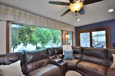 6709  Spruce Ln, Racine, WI 53185 - Photo 5