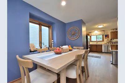 6709  Spruce Ln, Racine, WI 53185 - Photo 9