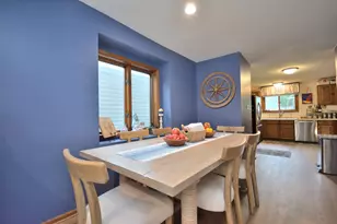 6709 Spruce Ln, Racine, WI 53185 - Photo 9