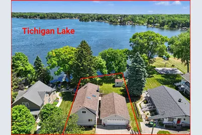6709  Spruce Ln, Racine, WI 53185 - Photo 1