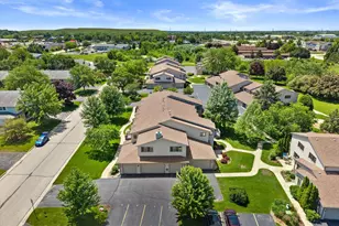 1020 Prairie Dr, Racine, WI 53406 - Photo 25